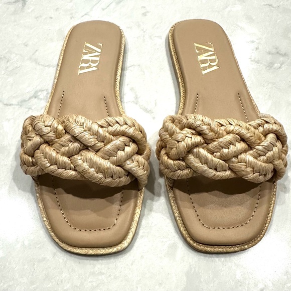 Zara women’s tan woven raffia flat sandals / slides size 37 - Picture 3 of 11